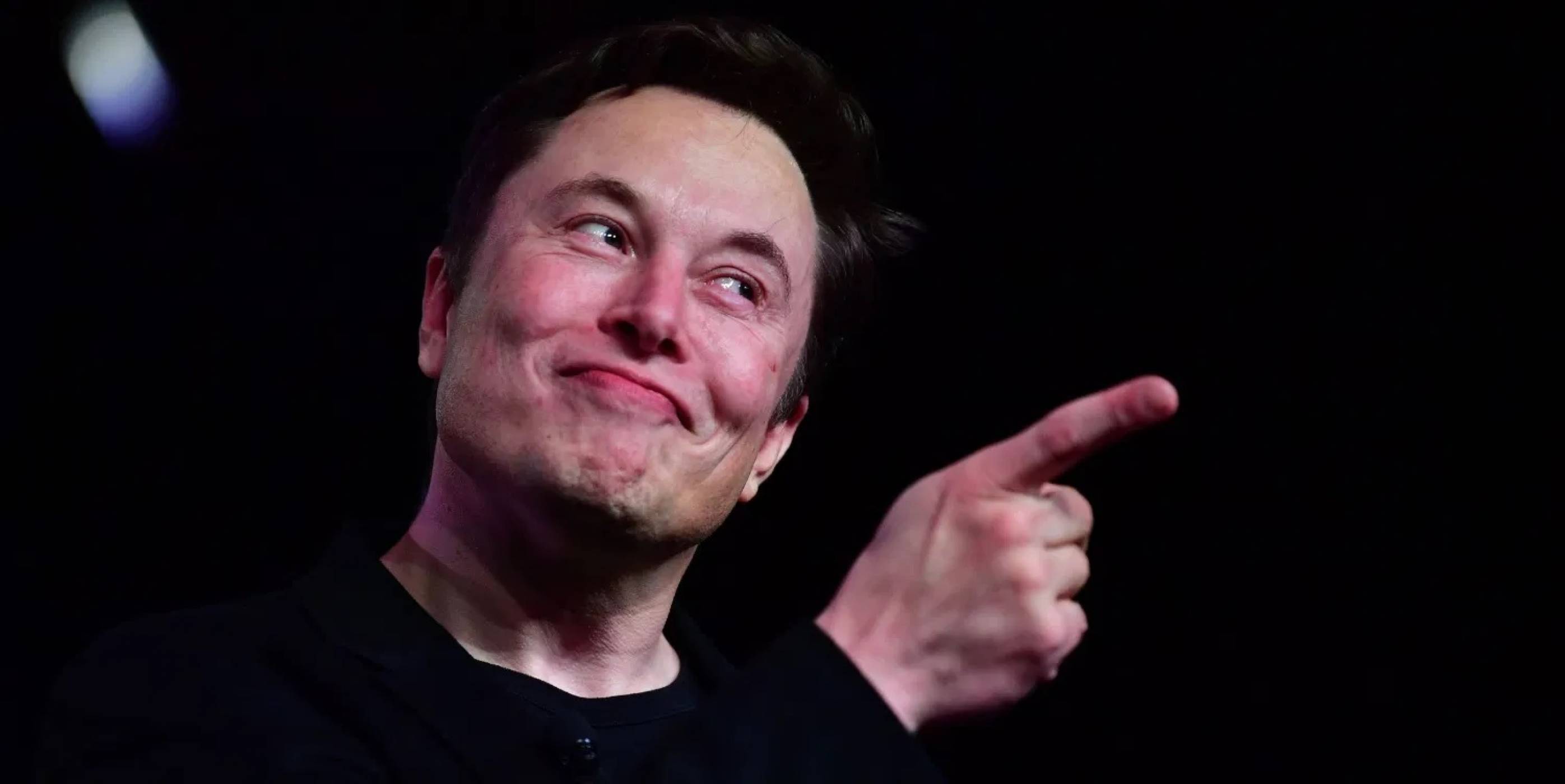 Илон Мъск начерта грандиозно бъдеще за Tesla в пост, който набързо изтри