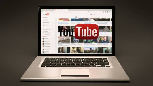 YouTube отново е най-популярната платформа за социални медии 