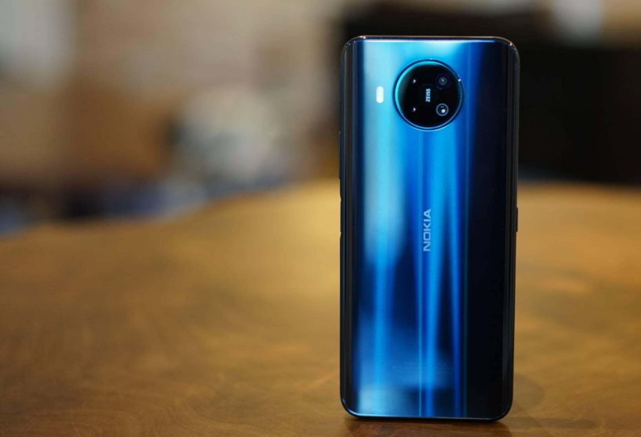 Телефон с петорна 108 МР камера от Nokia ни очаква по-късно през годината 