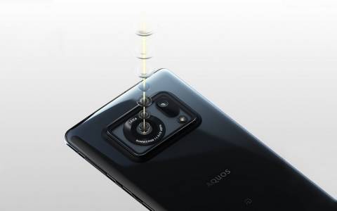 Новият Sharp Aquos R6 с 240 Hz ни кара да мечтаем за повече телефони на марката у нас 