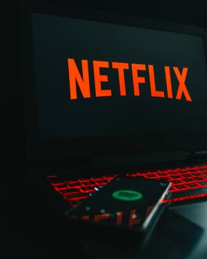 Netflix ще създаде сериал за Spotify 