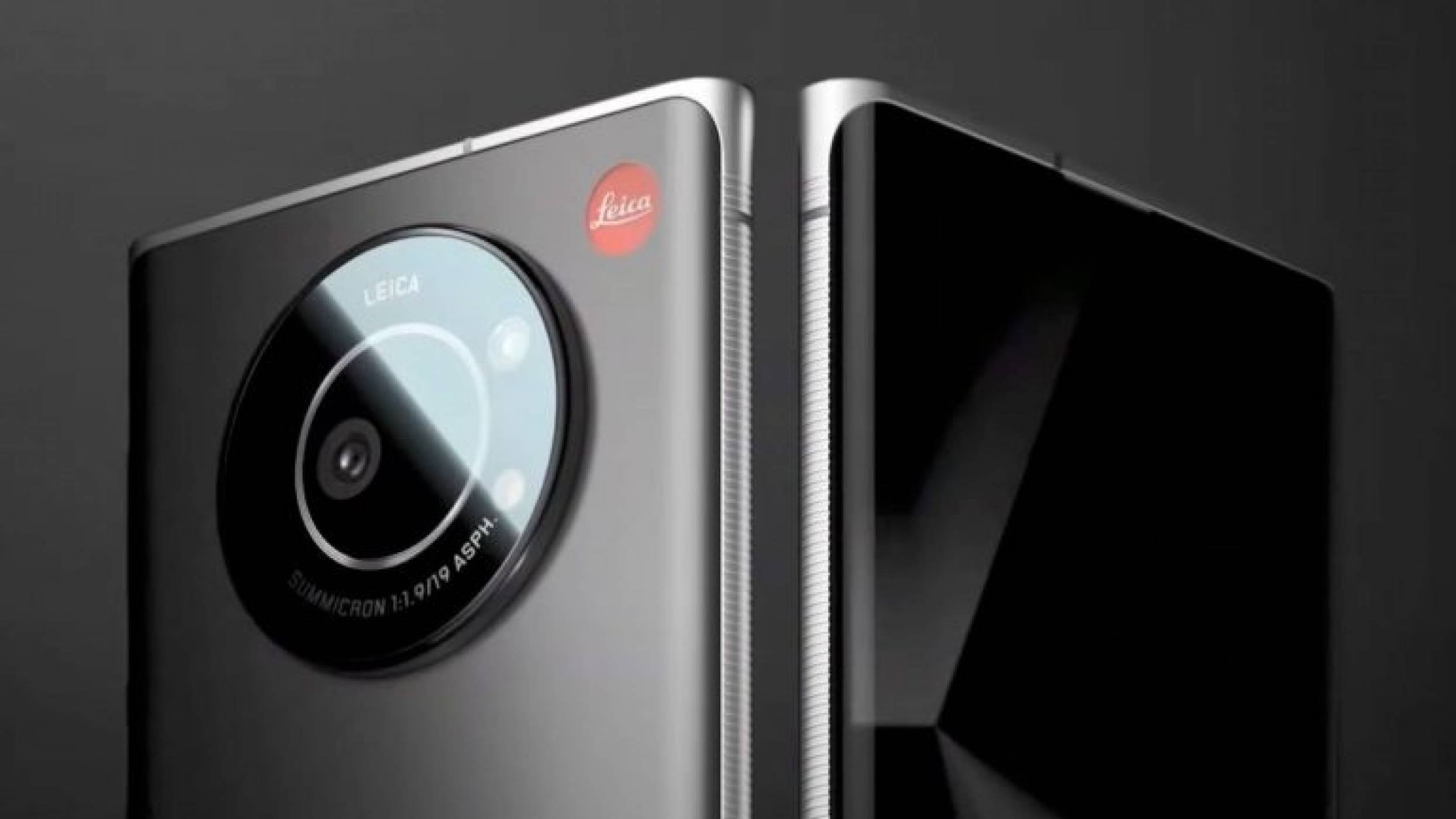 Leica пусна първия си смартфон и той логично акцентира на камерата 