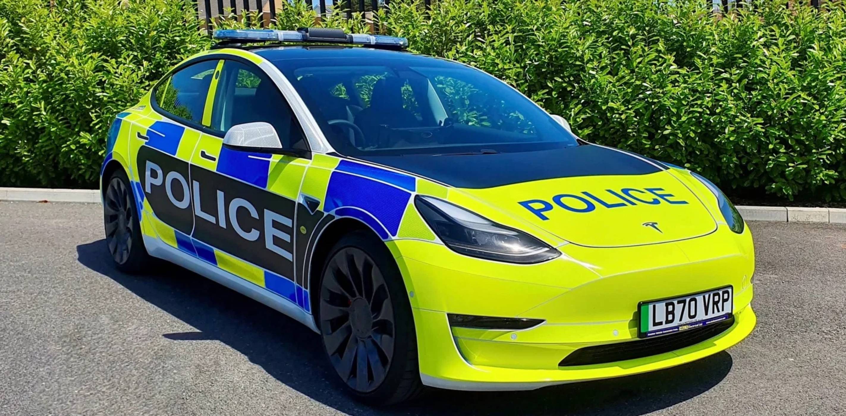 Tesla създаде собствена полицейска версия на Model 3