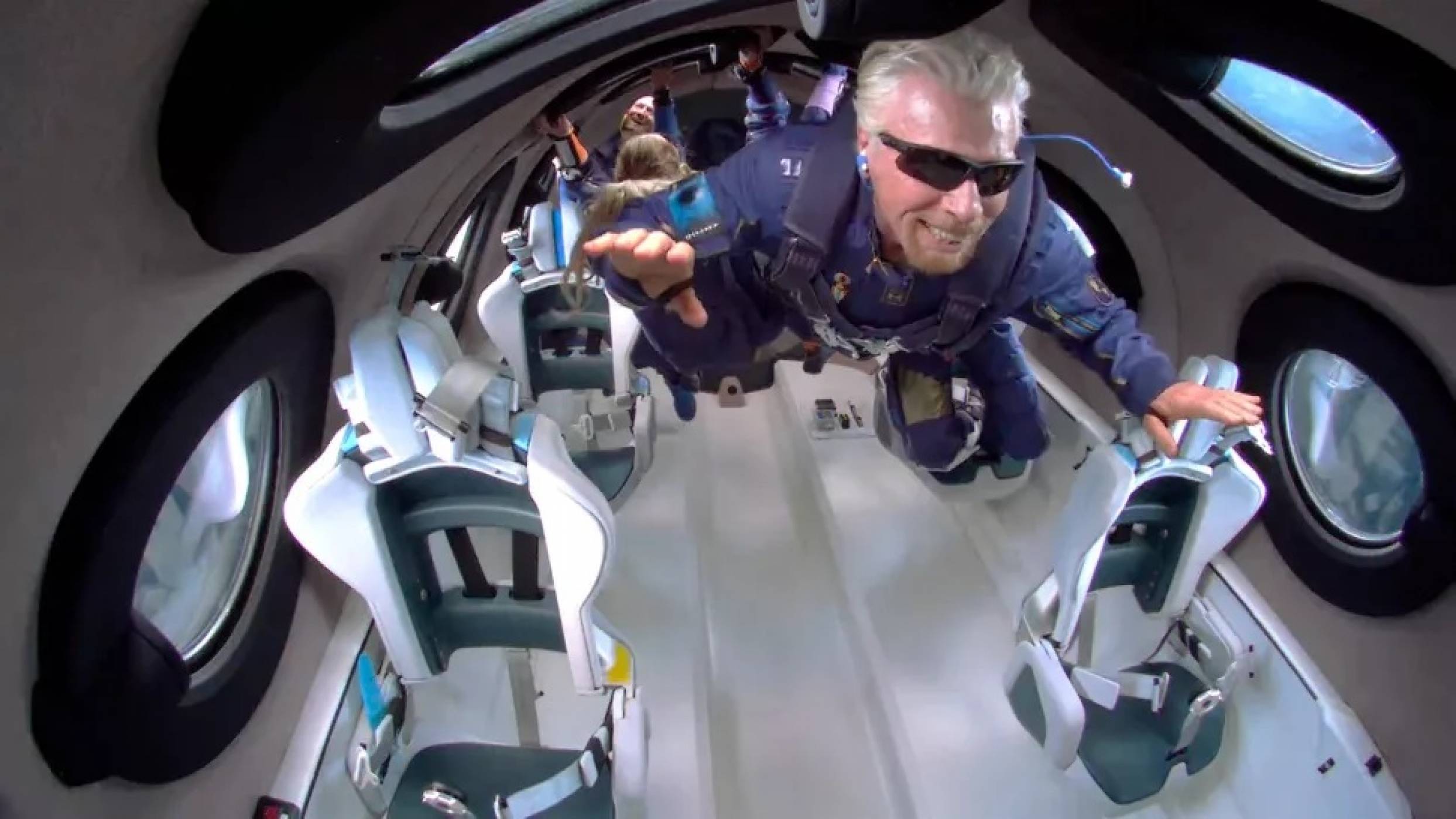 Цената за място на борда на Virgin Galactic скочи драстично