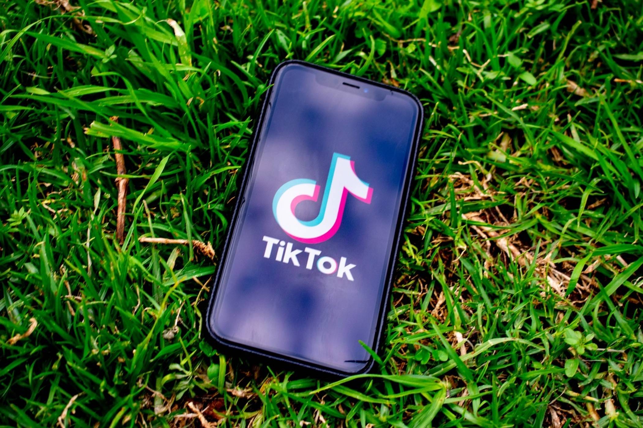 TikTok официално е най-сваляното социално приложение в света 