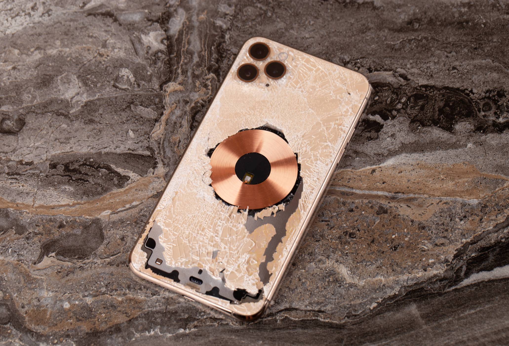 Струва ли си чакането за iPhone 13?