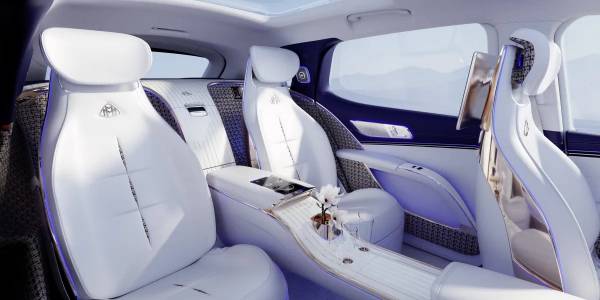 Новият SUV на Maybach е бъдещето на електрическия лукс