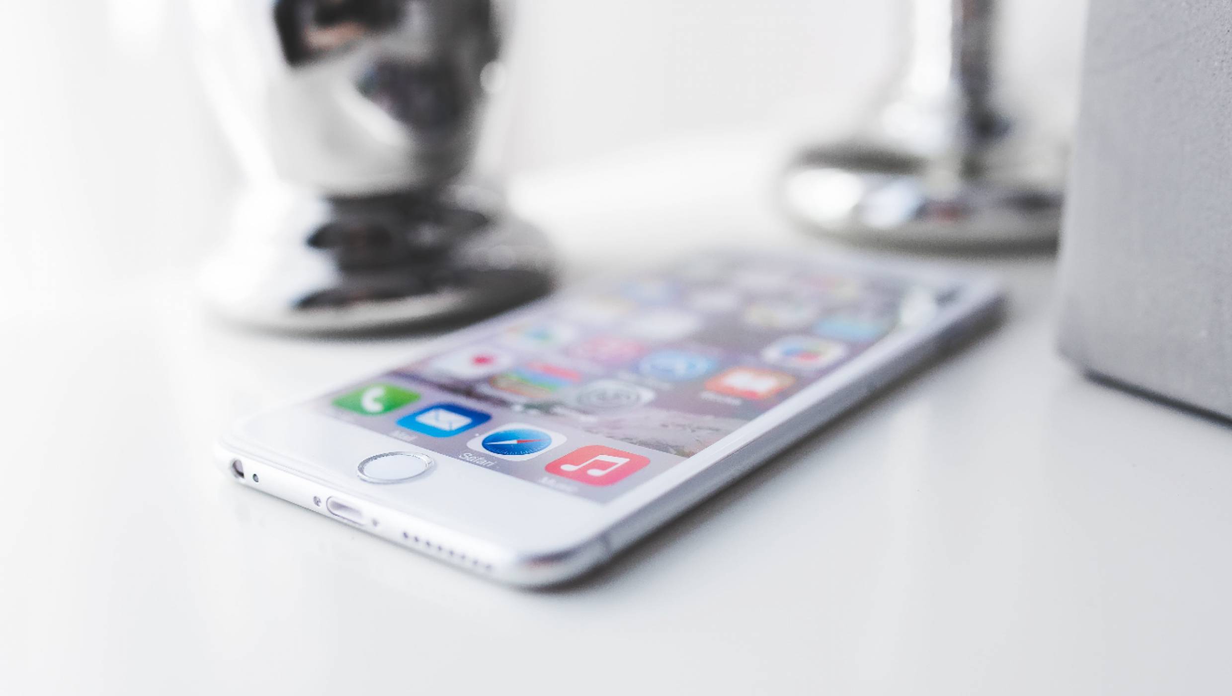Apple навярно готви неприятна изненада за собствениците на iPhone 12