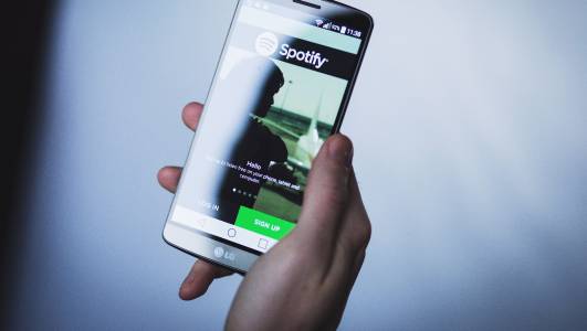 Новите текстове в реално време на Spotify ще ви покажат колко погрешно си пеете любимите песни