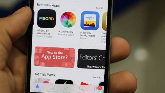 Потребителите в App Store харчат два пъти повече за абонаменти от тези в Google Play 