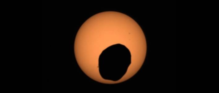Вижте това слънчево затъмнение, уловено от Марс (ВИДЕО)