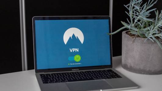 Русия харчи милиони за VPN достъп, с който да заобикаля ограниченията 