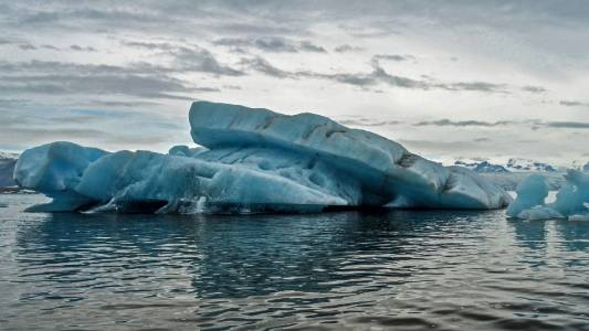 Най-опасният ледник на Южния полюс може да повиши драматично нивото на океана 