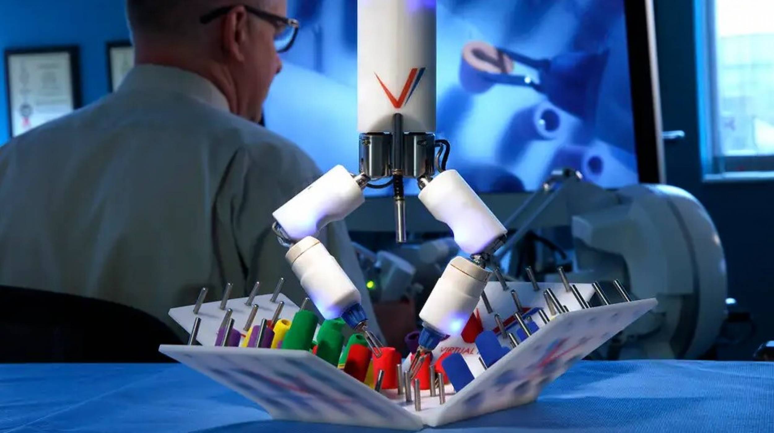 МКС ще се сдобие с робот хирург 