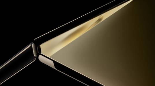 И Xiaomi ще представят сгъваем модел телефон през август 