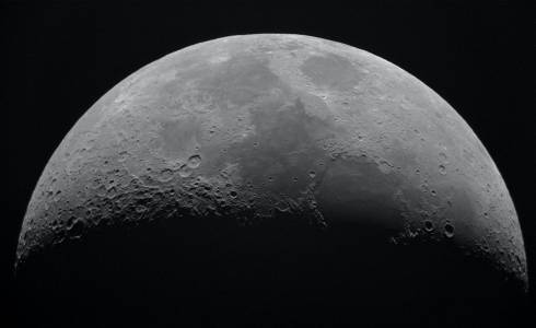 Почти сигурно: Луната някога е била част от Земята 