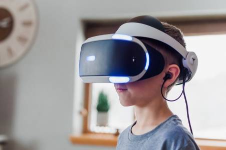 Sony залага здраво на новия VR шлем за PS5 със завишено производство
