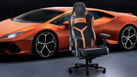 Razer Enki Pro Automobili Lamborghini Edition е геймърски стол с цена, която отговаря на името