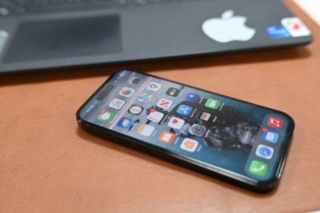 Apple все още не може да произведе достатъчно iPhone 14 Pro, за да отговори на търсенето 