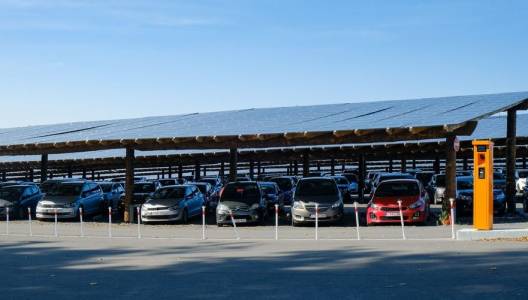 Франция отсече: нямаш соларен панел - нямаш паркинг 