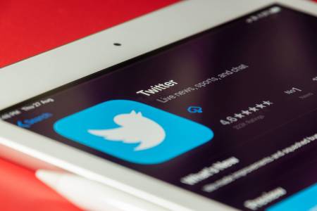 Ето защо Китай наводни Twitter с неприлично съдържание 