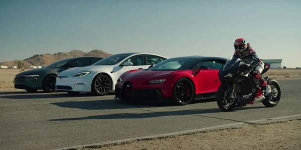 Lucid Air Sapphire разгроми Tesla Model S Plaid, Bugatti Chiron и Ducati на 400 метра (ВИДЕО)