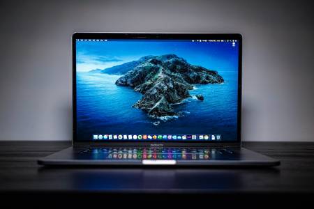 Мечтаният MacBook Pro с тъчскрийн дисплей скоро ще бъде факт 