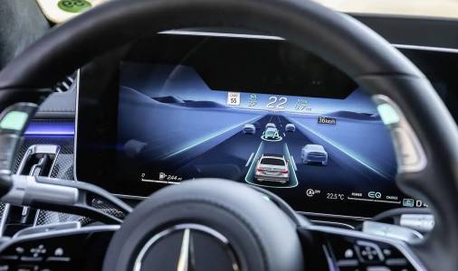 Mercedes се похвалиха, че са надминали Tesla по отношение степента на автономност 