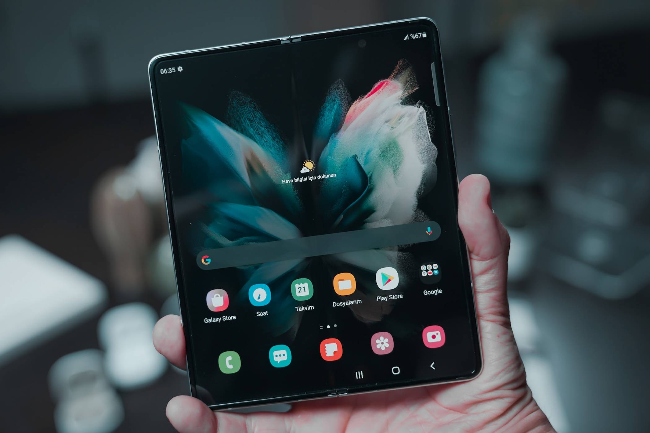 Galaxy Z Flip 5 може да вземе този цветен трик от първия Z Flip