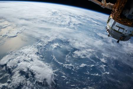 NASA току-що рециклира 98% от всичката урина и пот на астронавтите на МКС