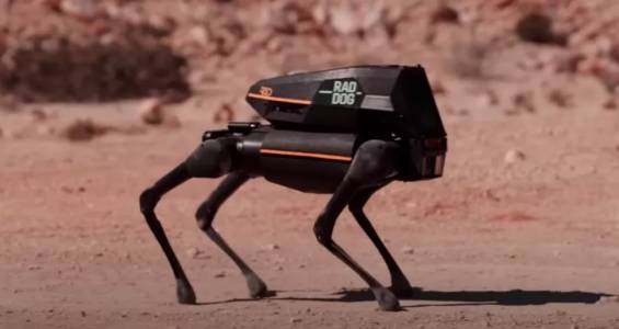 Кучета роботи се надпреварват на виртуален Марс в риалитито Stars on Mars