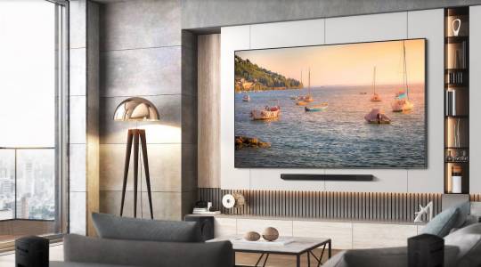 Samsung представи ултраголемия 98-инчов QLED телевизор
