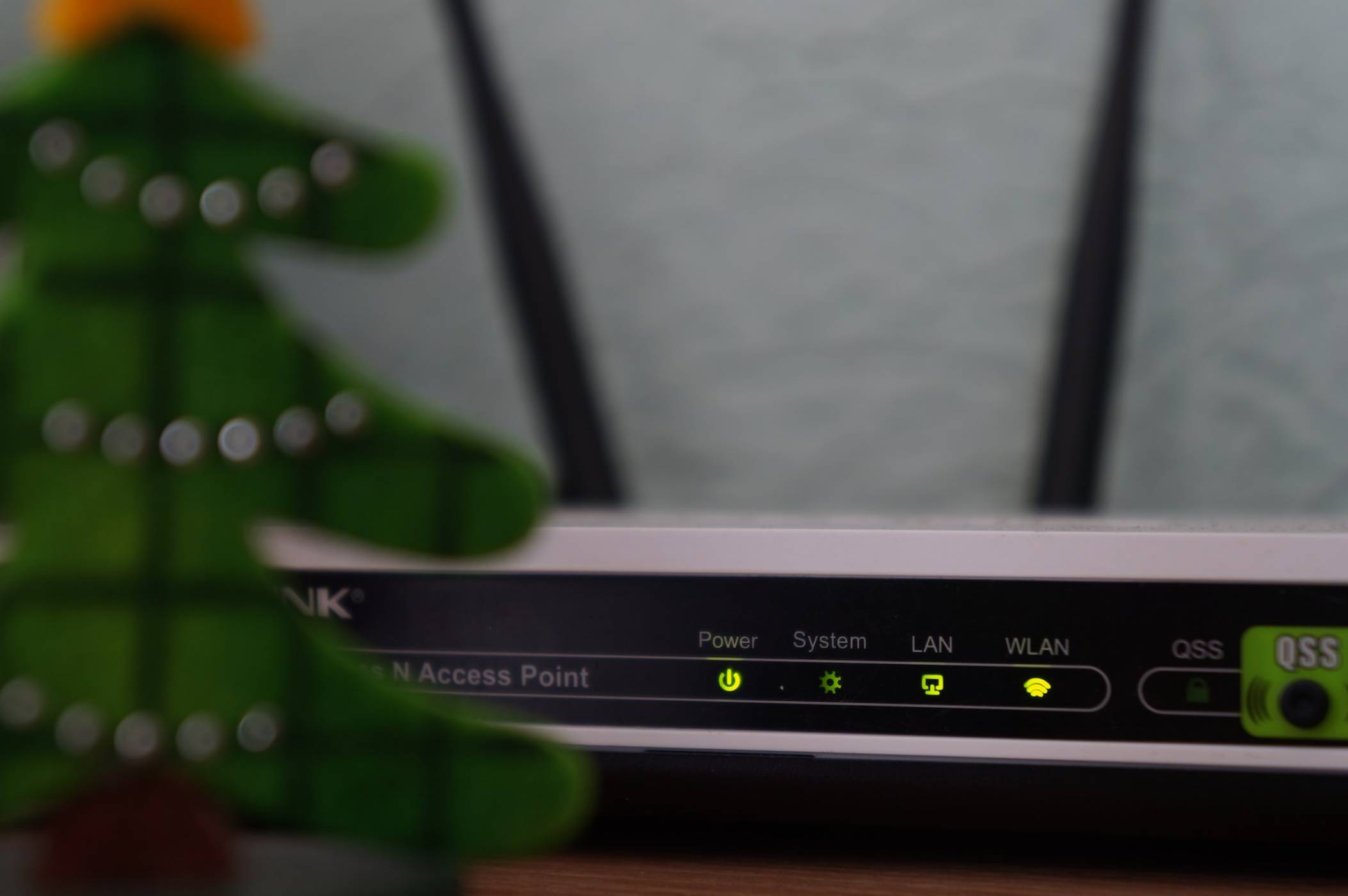 Ще замени ли Li-Fi Wi-Fi? Новата технология може да бъде 100 пъти по-бърза