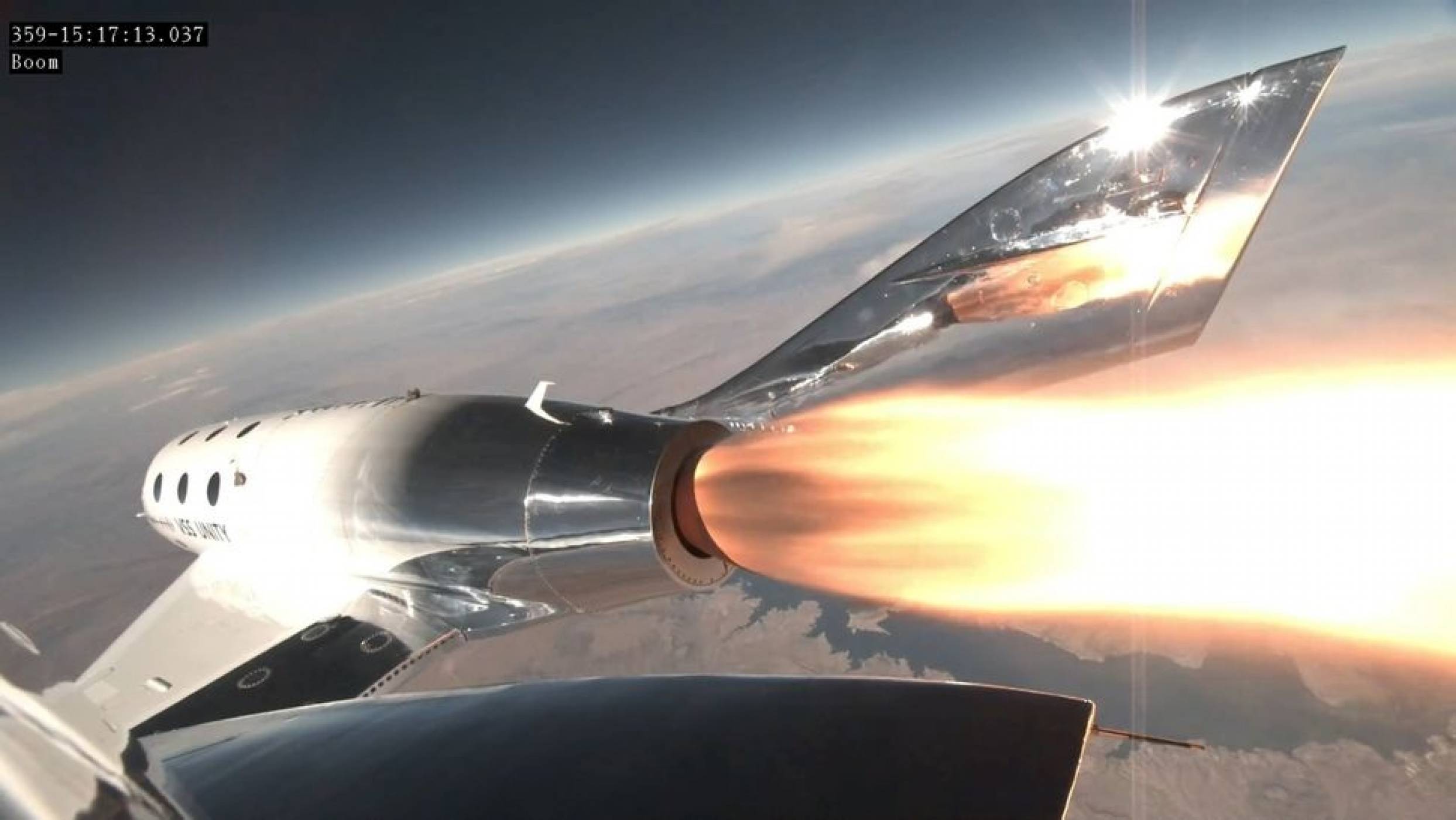 Първите майка и дъщеря в Космоса полетяха с Virgin Galactic