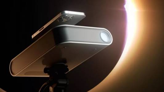 Hestia: джаджата да превърнете телефона си в умен телескоп счупи Kickstarter 