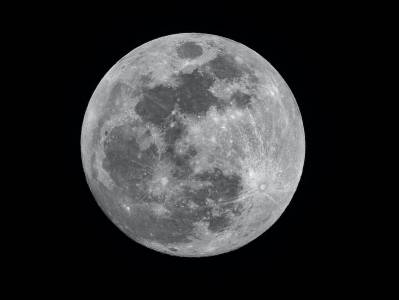 Руската Luna-25 сподели първите си снимки на Луната