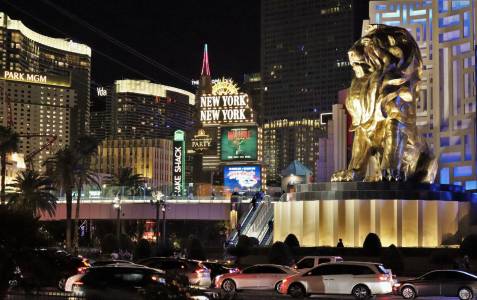 Телефонно обаждане ли срина системите на едно от най-големите казина в Лас Вегас?  