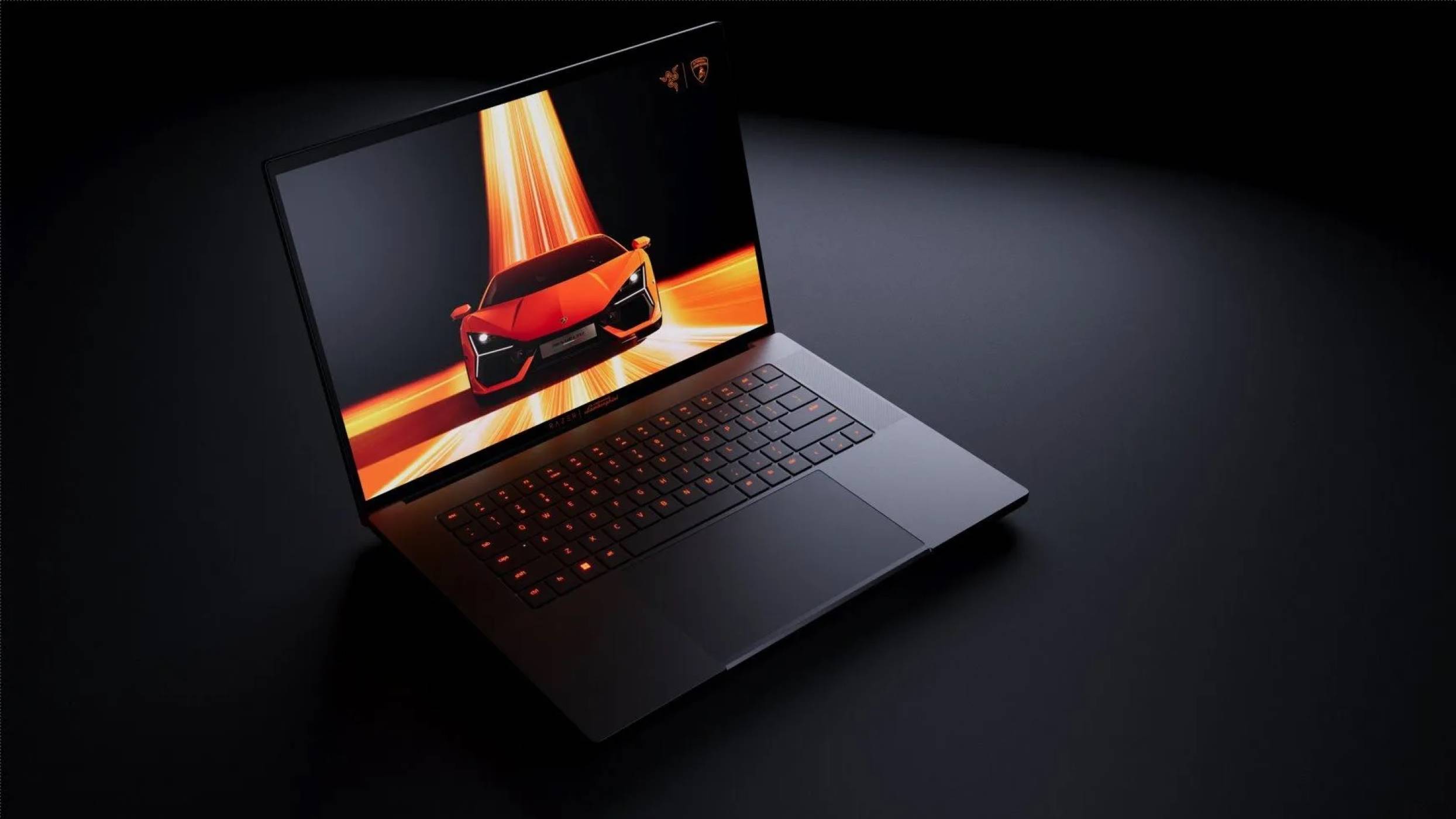 Лаптопът на Razer и Lamborghini: абсурдно скъп и леко оранжев 