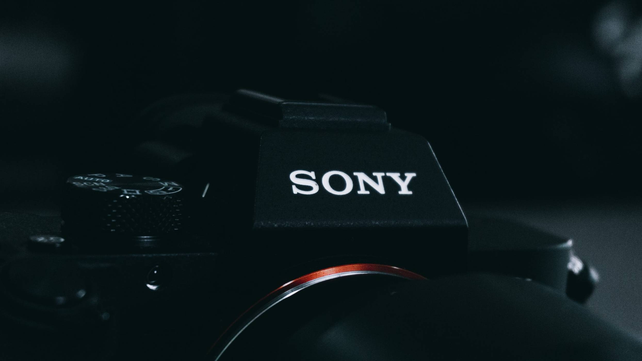 Sony се бори срещу фалшивите снимки с цифров акт за раждане