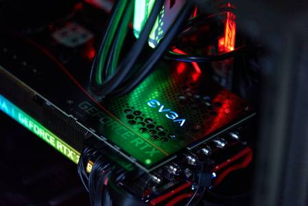 Китайци демонтират хиляди NVIDIA GeForce RTX 4090 и ги превръщат в ИИ решения 