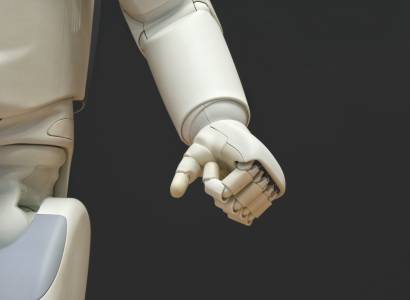 Нова фабрика, която предстои да бъде открита, ще произвежда хуманоидни роботи