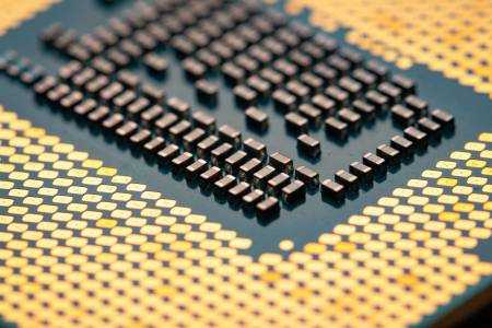 Базовият Intel Meteor Lake съперничи на топ процесорите на AMD за мобилен гейминг