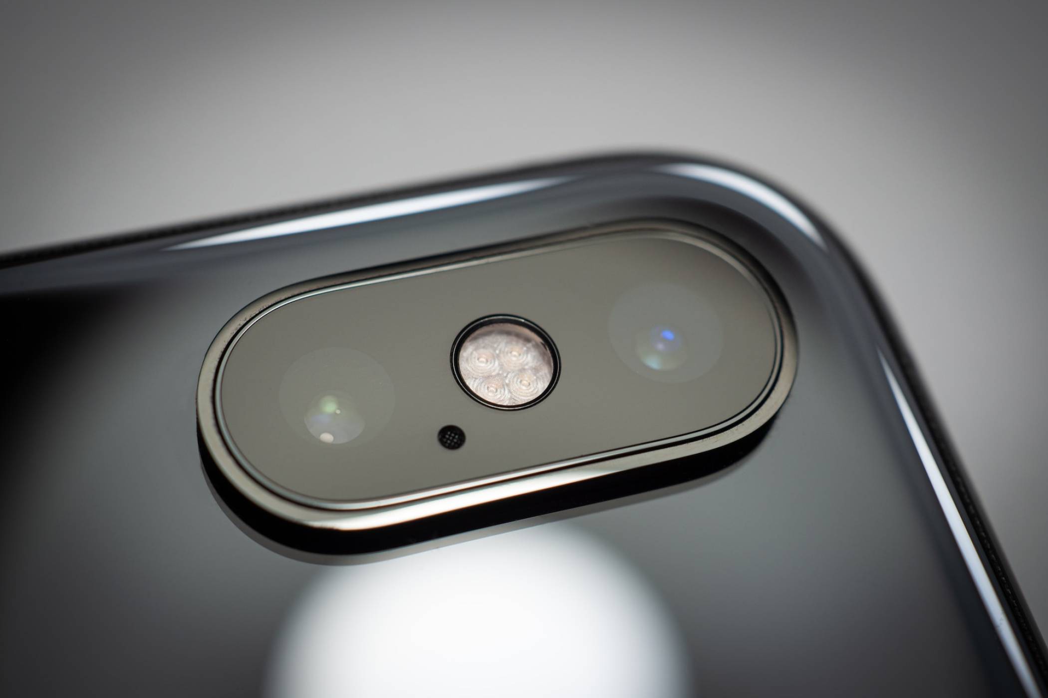 iPhone 17 Pro Max ще има 48 MP перископна телефото камера