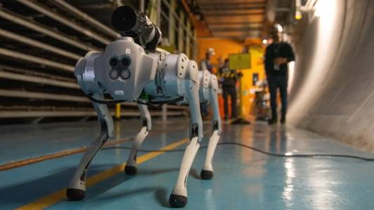 Четирикрако куче робот пази опасните подземия на Големия адронен ускорител (ВИДЕО)