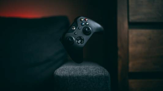 Екипът зад Surface работи по следващото поколение Xbox конзола