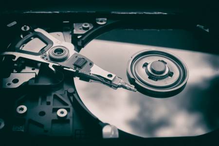 Твърдите дискове все още не са мъртви: Seagate демонстрира нова технология с  капацитет от 240 TB