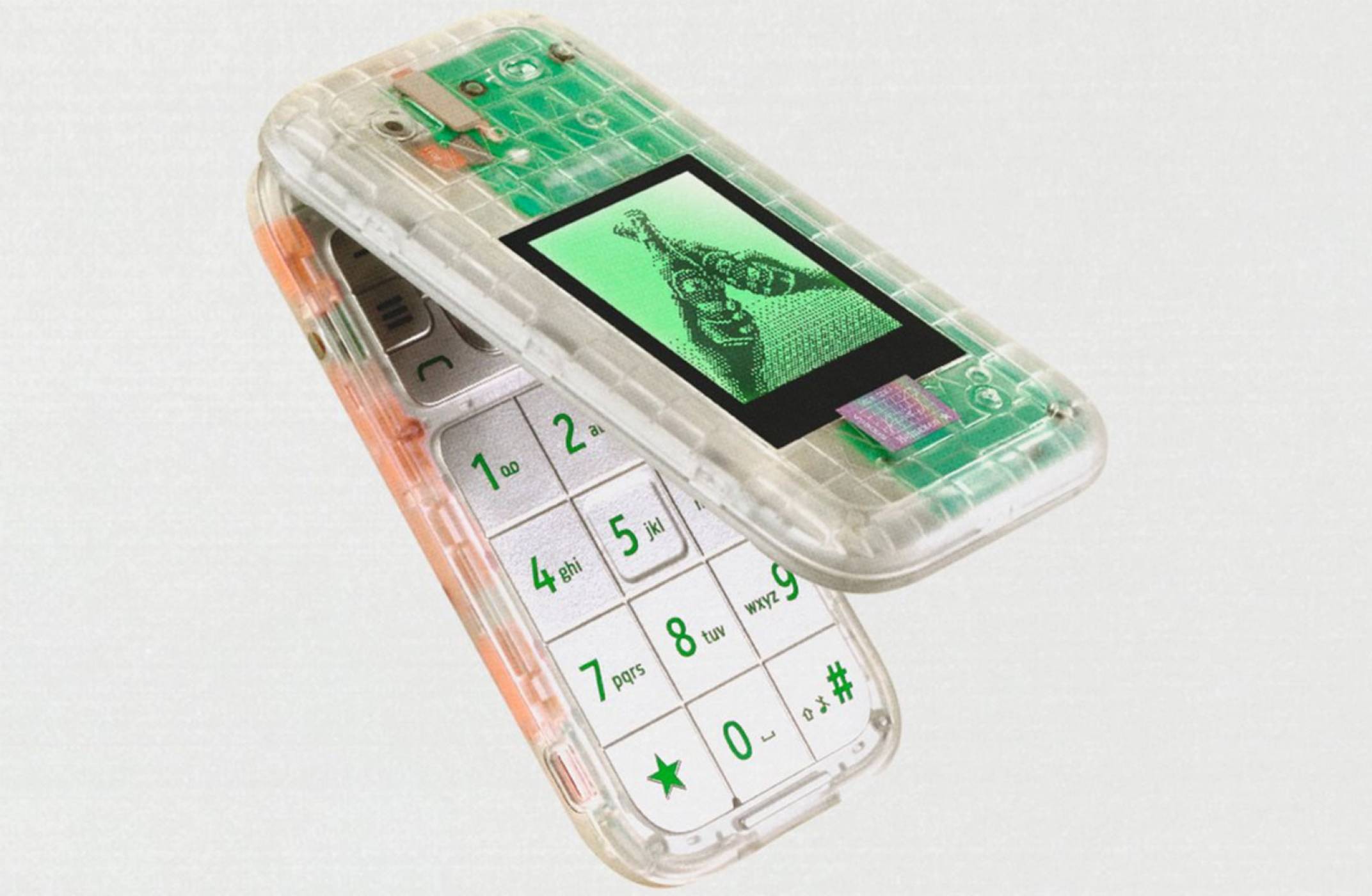 Boring Phone е антитеза на модерния смартфон от HMD Global и Heineken