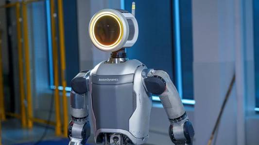 Новият хуманоиден робот на Boston Dynamics вече стряска хората