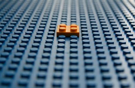 Lego превърна метеоритен прах в кубчета за своите строители