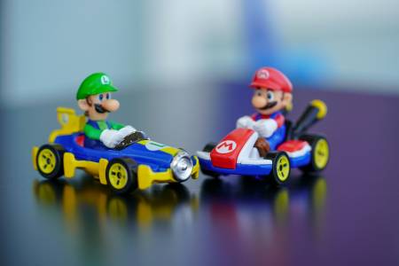 Ето как изглежда прочутото оръжие от Mario Kart, изстреляно в реалния живот (ВИДЕО)